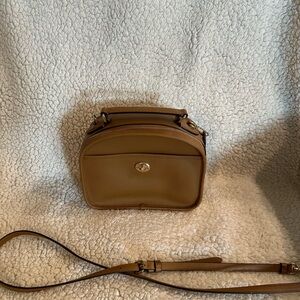Elegant Brown Leather Shoulder Bag